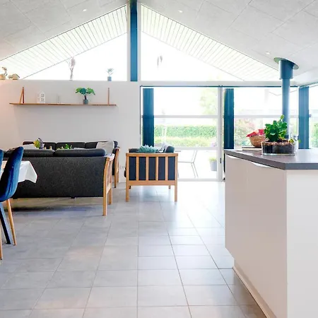 בית נופש Gorgeous In With Wifi